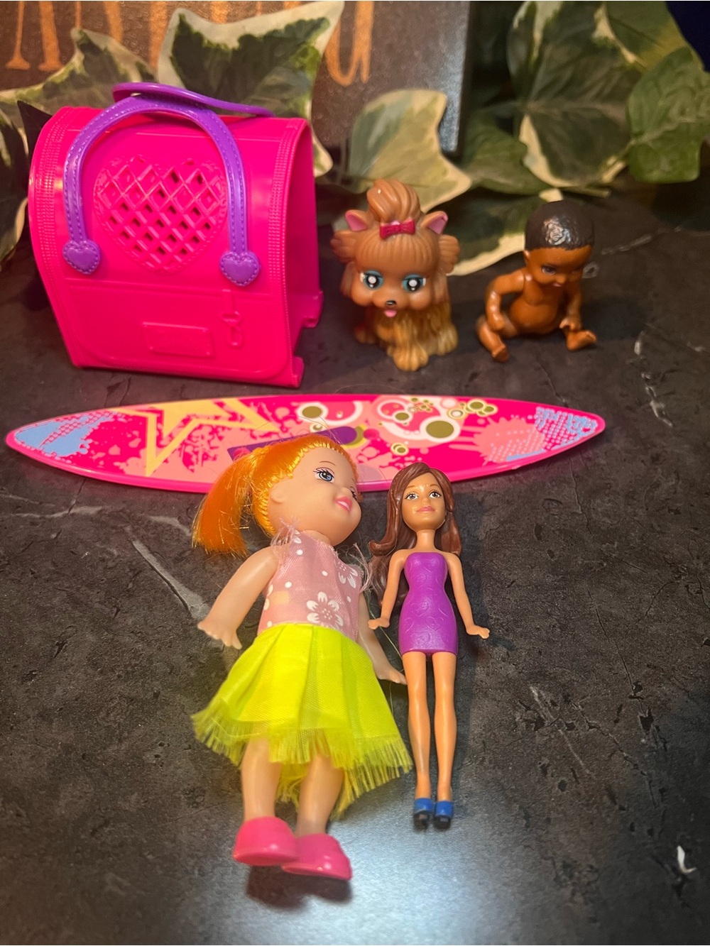 Barbie surfboard, Mini barbie with Dog and carrier, baby doll , kelly 4"
